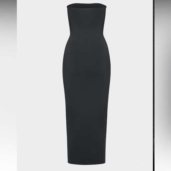Aritzia Black Contour Maxi Strapless Dress - Picture 5 of 6